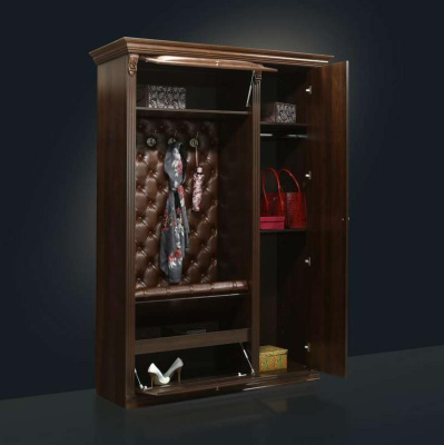 Прихожая Б5.1 (дверь справа с зеркалом). Фото